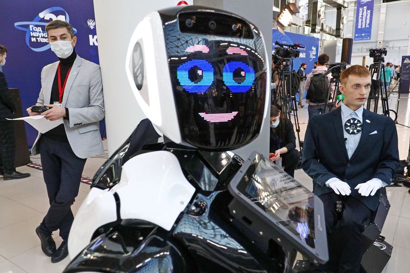 База на астероиде. Дело будущего. Инвестиции в it технологии. Книга. Фестиваль медицинского работника.