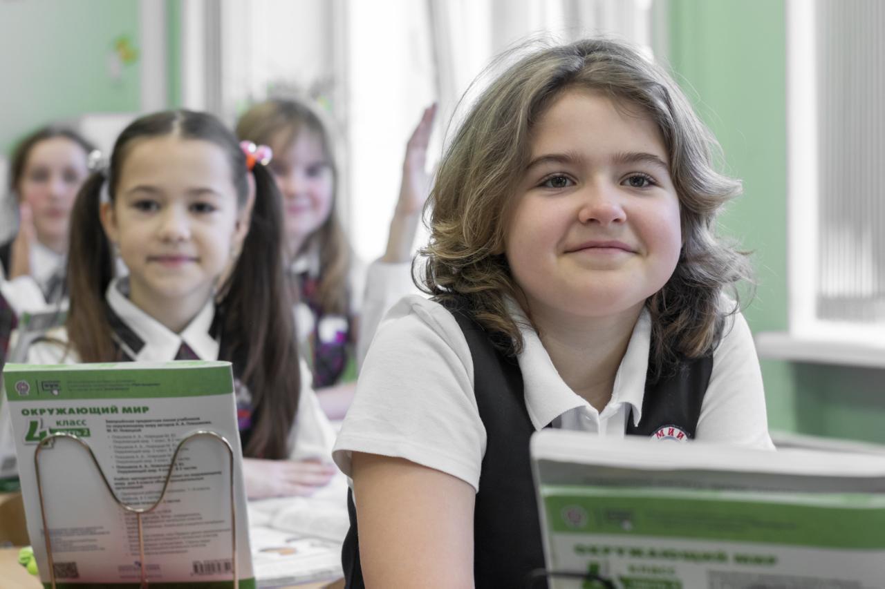 дк рут миит. рут миит день открытых дверей 2024. гимназия миит алексеевская. студенты рут миит. российский университета транспорта проведет день открытых дверей.